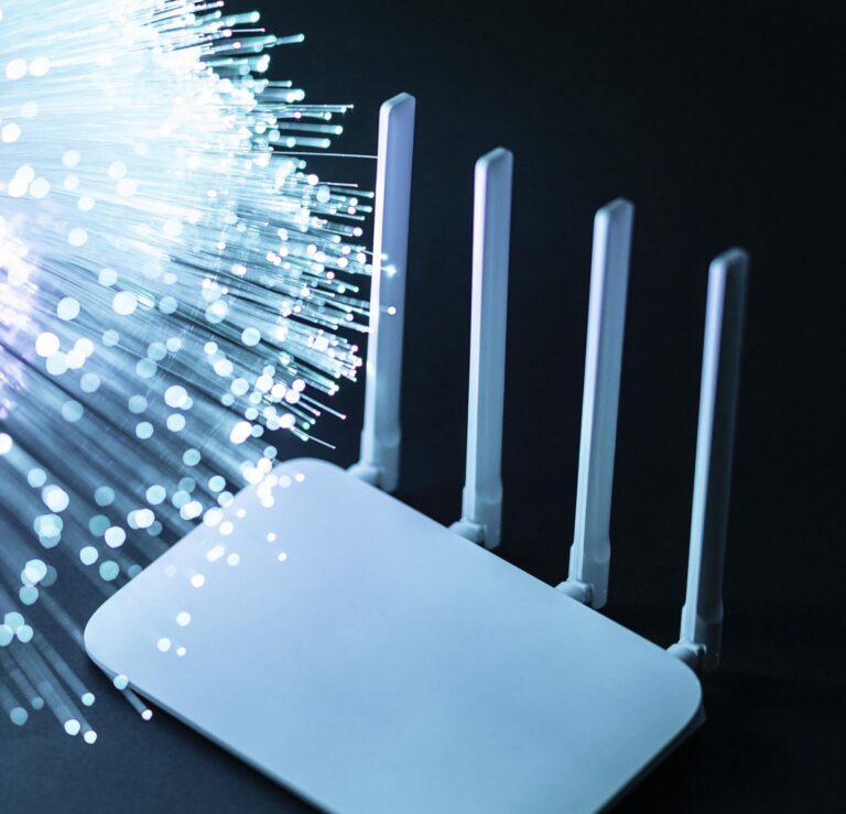 Fibre Optics vs 5G: What’s Better for You?